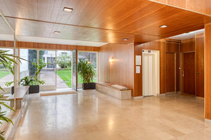 Hall commun avec ascenseur