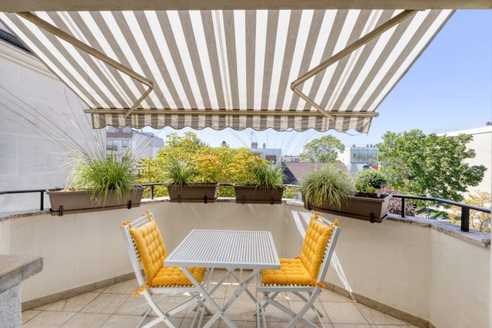Terrasse — autre angle